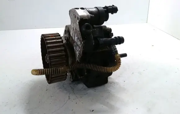 Renault Scenic II - Grand scenic II Fuel injection high pressure pump 8200108225 0445010075