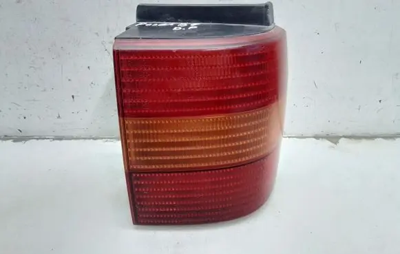 Volkswagen PASSAT B4 Rear/tail lights