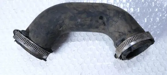 Audi A4 S4 B7 8E 8H Intercooler hose/pipe 8E0145943A