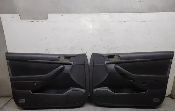 Toyota Avensis T250 Door card panel trim set 