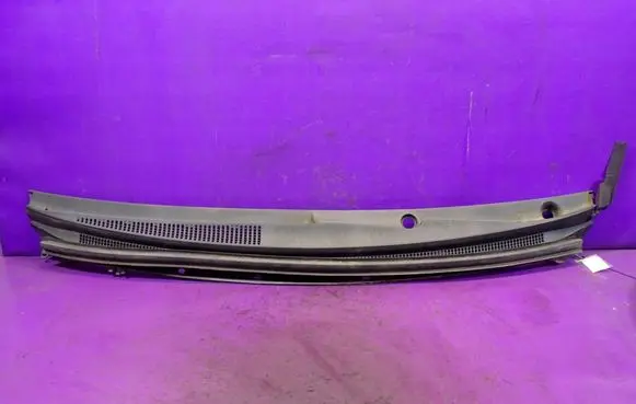 Mitsubishi Colt Wiper trim 