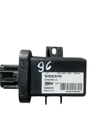 Volvo V60 Light module LCM 31324550AA 90008203