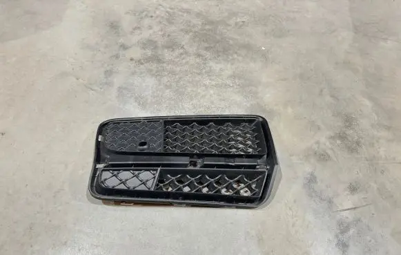 Mercedes-Benz G W463 2nd Gen Front bumper lower grill A4638855200