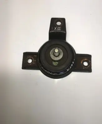 Hyundai Santa Fe Engine mount bracket 218122B100