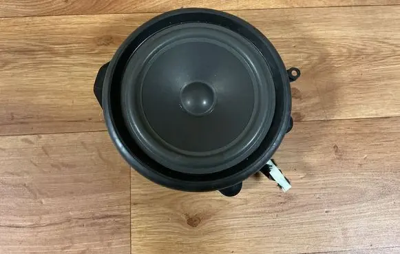 Audi A4 S4 B7 8E 8H Front door speaker 8E0035411 5315125