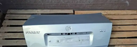 Volkswagen PASSAT B5 Tailgate/trunk/boot lid