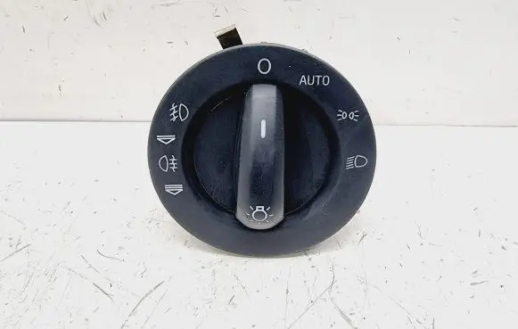 Light switch