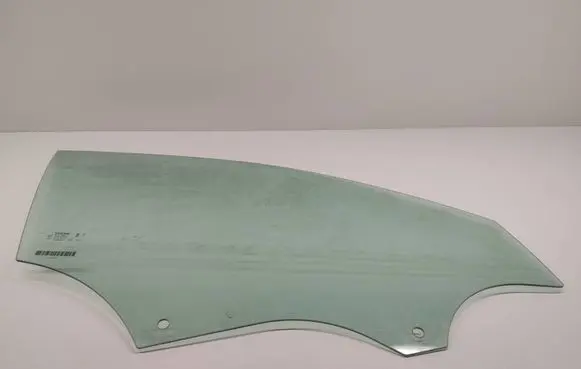 Volvo XC40 Front door window glass four-door 32368779