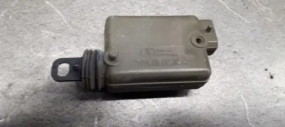 Renault Scenic I Tailgate boot lock/latch motor 