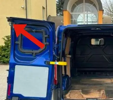 Ford Transit Custom Tailgate/boot lid lock trim 