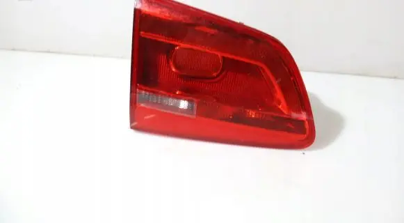 Volkswagen Touran II Rear/tail lights