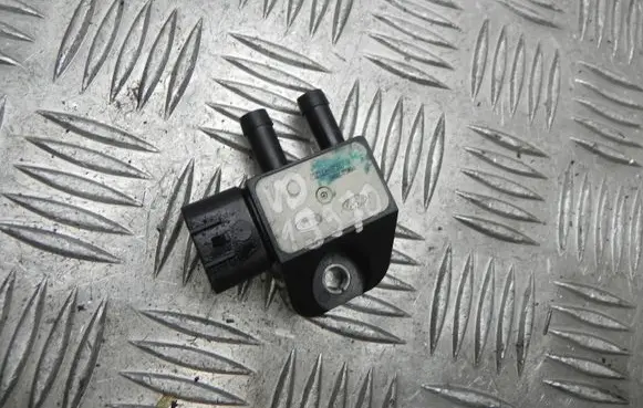 KIA Sorento Turbo solenoid valve 392102F600 VD19970