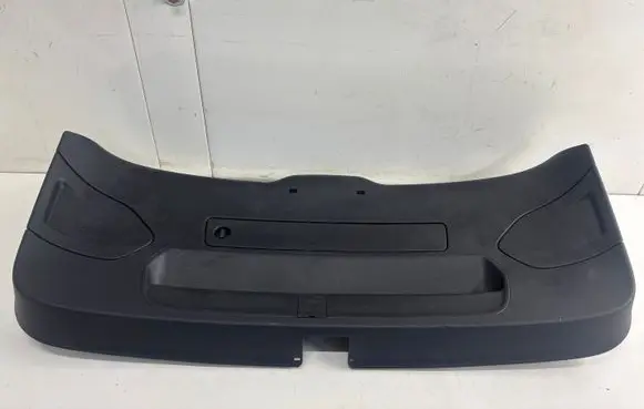Audi Q3 8U Tailgate trim 8U0867979