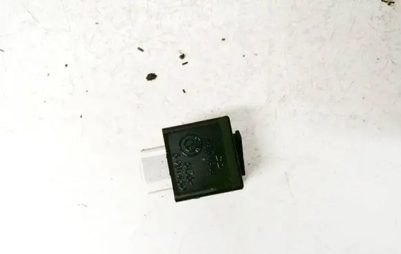 BMW 1 E81 E87 Other relay 613669017469 61.36-69017469
