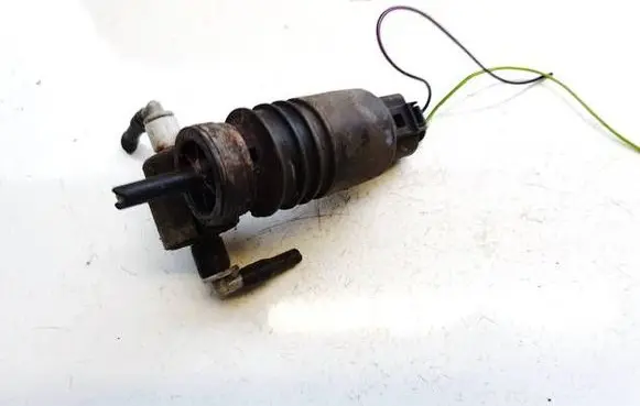 Volkswagen Touran I Windscreen/windshield washer pump 1t0955651a