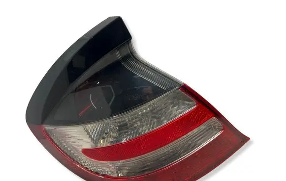 Mercedes-Benz C W203 Rear/tail lights 2038202564