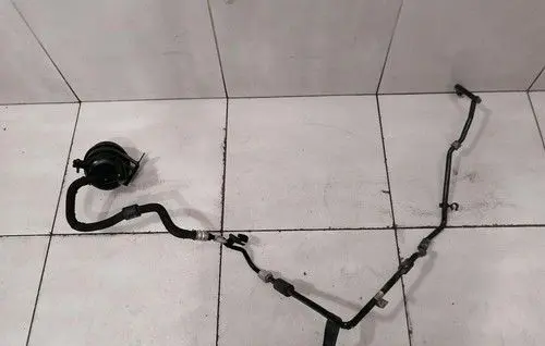 Audi R8 42 Oil cooling pipe 427422857G