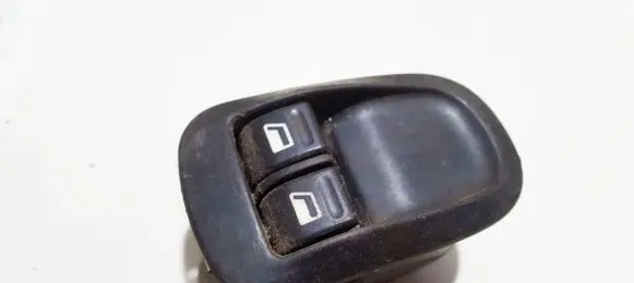 Peugeot 206 Electric window control switch