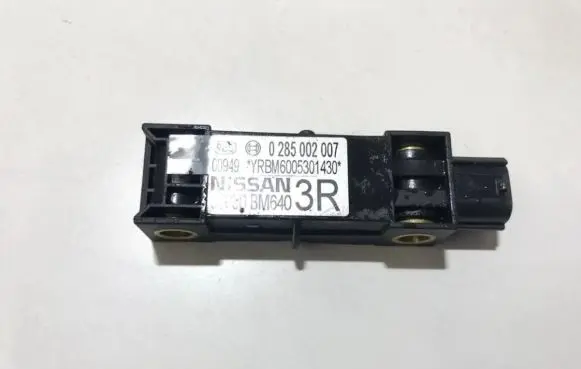 Nissan Almera N16 Airbag deployment crash/impact sensor 0285002007 98830bm640