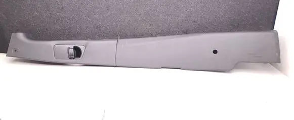 (B) pillar trim (bottom)