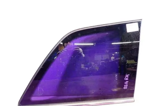 Opel Zafira B Rear side window