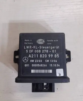 Mercedes-Benz E W211 Light module LCM A2118209985 5DF00827801 0000568266