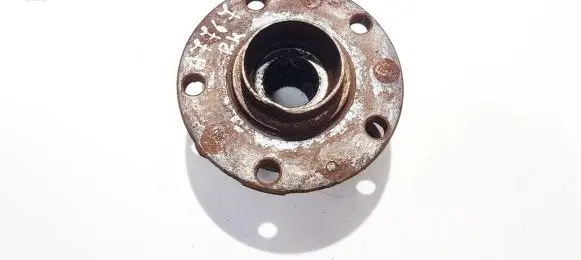 Audi A6 S6 C5 4B Front wheel hub