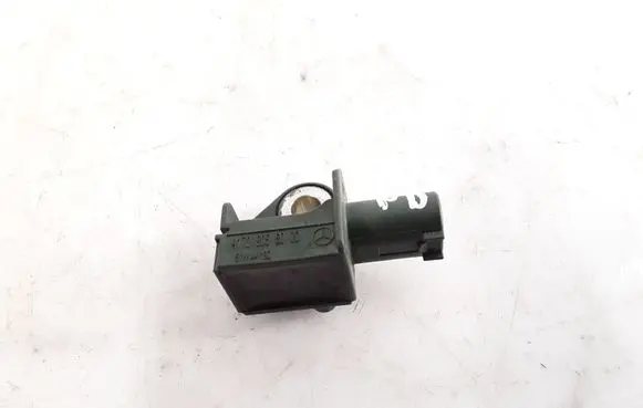 Mercedes-Benz C W204 Airbag deployment crash/impact sensor A17290560000