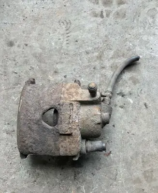 Volkswagen Golf II Front brake caliper