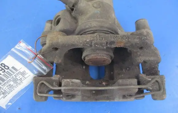 Ford Focus C-MAX Rear brake caliper