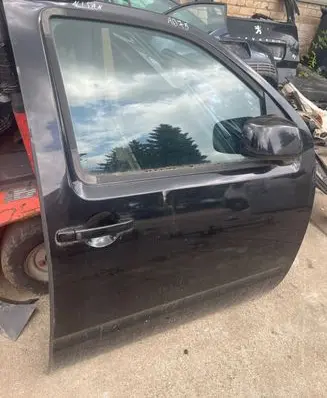 Nissan Pathfinder R51 Front door