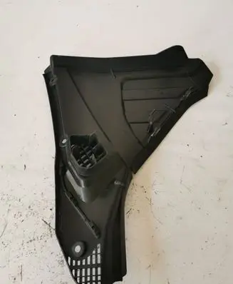 BMW 7 F01 F02 F03 F04 Wiper trim 6987601