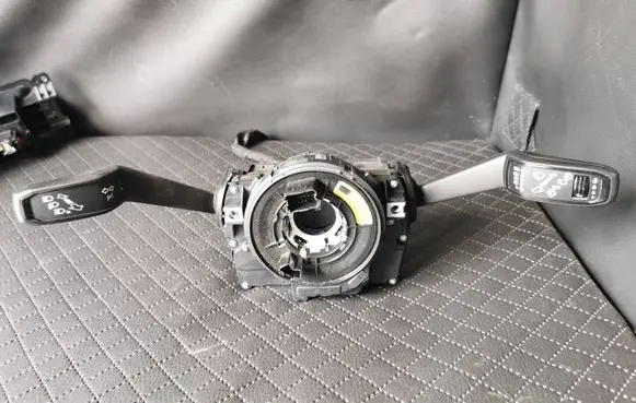 Volkswagen Touareg III Wiper turn signal indicator stalk/switch 760953507B 1013415608 1920491166