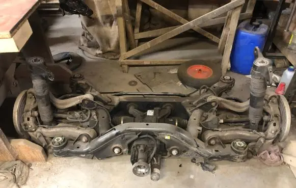 Jaguar E-Pace Rear axle beam with reductor 