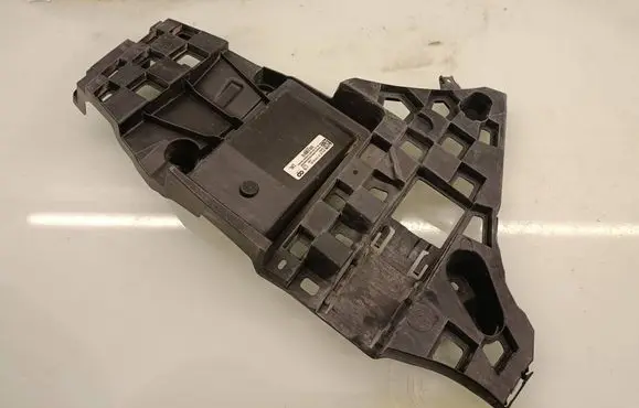 BMW X5 G05 Rear bumper mounting bracket 8069247