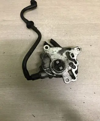 Skoda Octavia Mk2 (1Z) Vacuum pump 03G145209