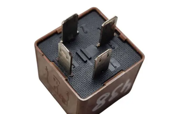 Jaguar XK8 - XKR Other relay LJA6703AA V23136B1X21