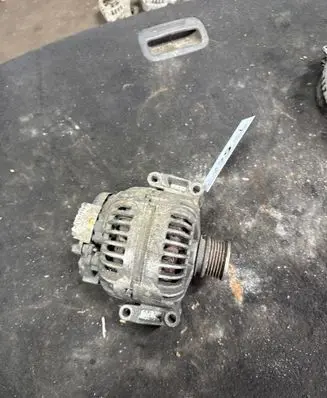 Hyundai i30 Generator/alternator D1315410
