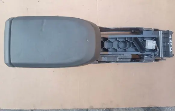 Ford Kuga I Center console 7M51R045M62