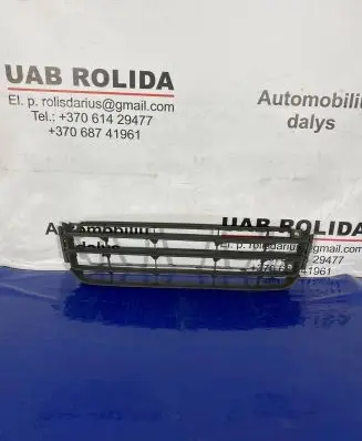 Volkswagen Touran I Front bumper lower grill 1T0853677