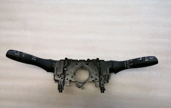 Nissan X-Trail T32 Indicator stalk 15Z09SD2