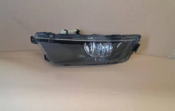 Skoda Octavia Mk3 (5E) Front fog light 5E0941699E