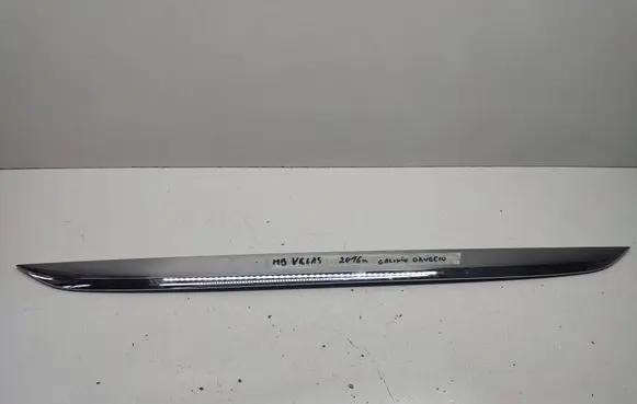 Mercedes-Benz Vito Viano W447 Tailgate trim A4476940082