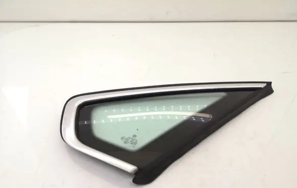 Volkswagen PASSAT B7 USA Rear side window 561845298G