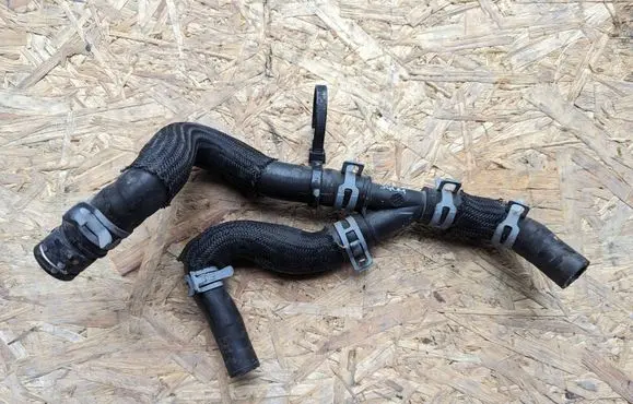 Chrysler Pacifica Heater radiator pipe/hose 