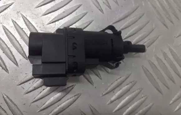 Mazda 3 I Brake pedal sensor switch 3M5T-13480-AB