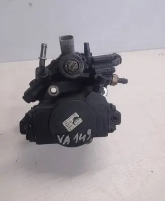 Mercedes-Benz C W204 Fuel injection high pressure pump A6510700701 28252614 0071844BDE