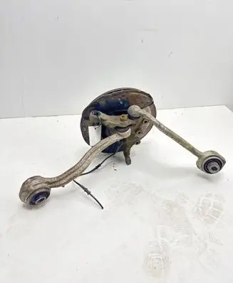 Mercedes-Benz CLK A209 C209 Front wheel hub spindle knuckle 