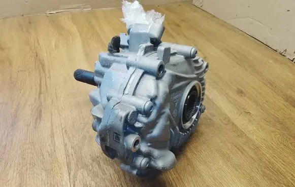 Porsche Macan (95B) Gearbox transfer box case 95B341010S