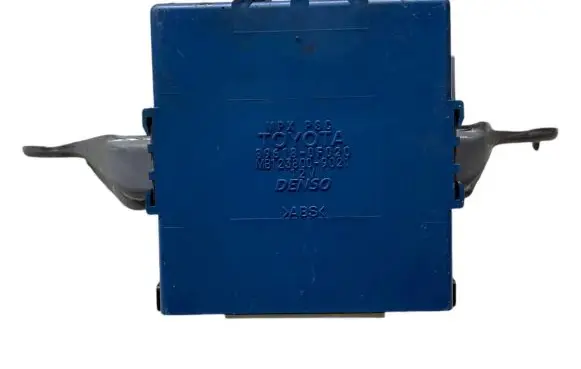 Toyota Corolla Verso E121 Combustion control unit/module 896180F020 MB1238009021